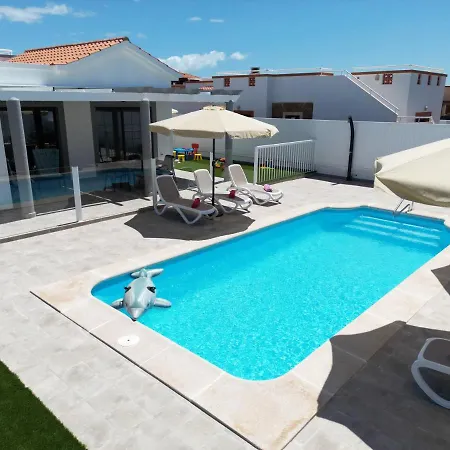 Ideal For Family Holidays, Near And Golf- Casa Villa