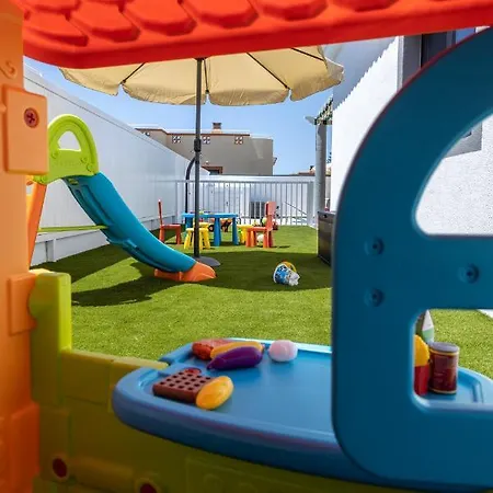 Ideal For Family Holidays, Near And Golf- Casa