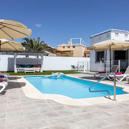Ideal For Family Holidays, Near And Golf- Casa