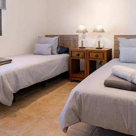 Villa Ideal For Family Holidays, Near And Golf- Casa La Guirra