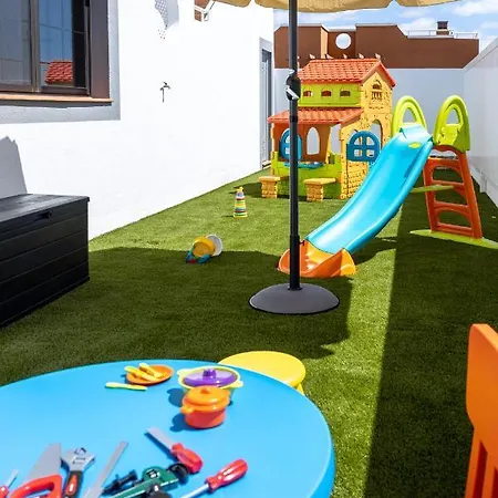 Villa Ideal For Family Holidays, Near And Golf- Casa La Guirra