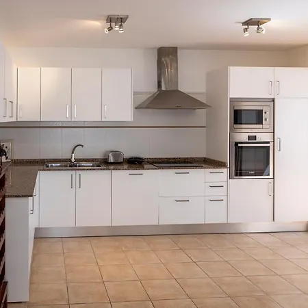 Ideal For Family Holidays, Near And Golf- Casa