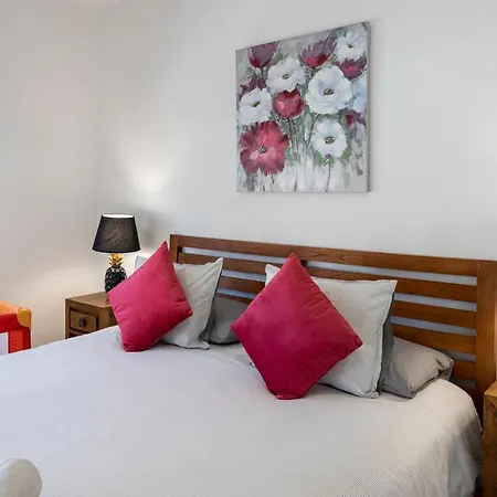Villa Ideal For Family Holidays, Near And Golf- Casa La Guirra