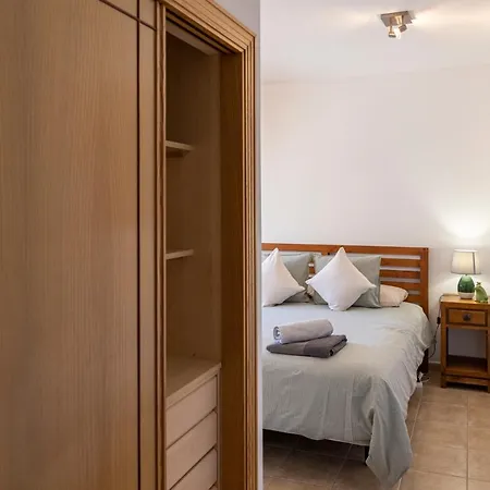 Ideal For Family Holidays, Near And Golf- Casa